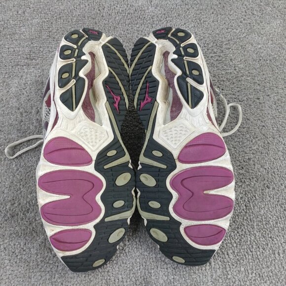 Mizuno Wave Alchemy 10 Womens Size 9 Running Shoes Low Top Silver Burgundy - Picture 2 of 11